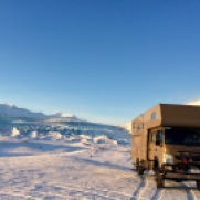 Fuso Canter 4x4 im Winter auf Island