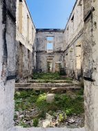 Ruinen des alten Krankhausgeländes